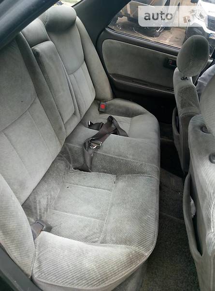 Седан Toyota Carina 1990 в Одессе