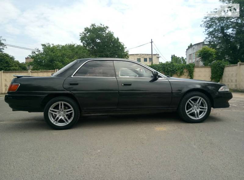 Седан Toyota Carina 1990 в Одессе