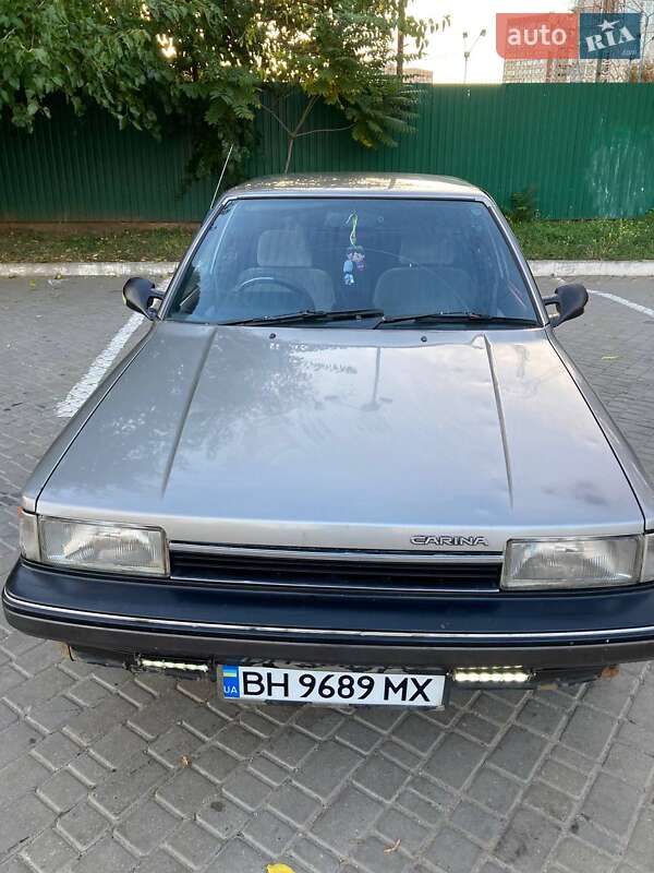 Toyota Carina 1984