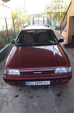 Универсал Toyota Carina 1989 в Черноморске