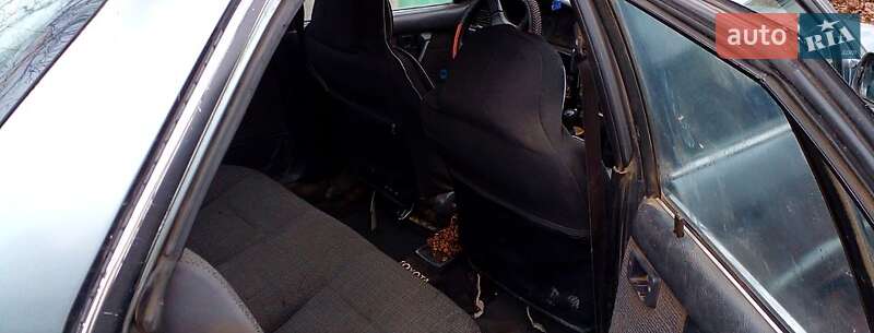 Седан Toyota Carina 1988 в Одессе