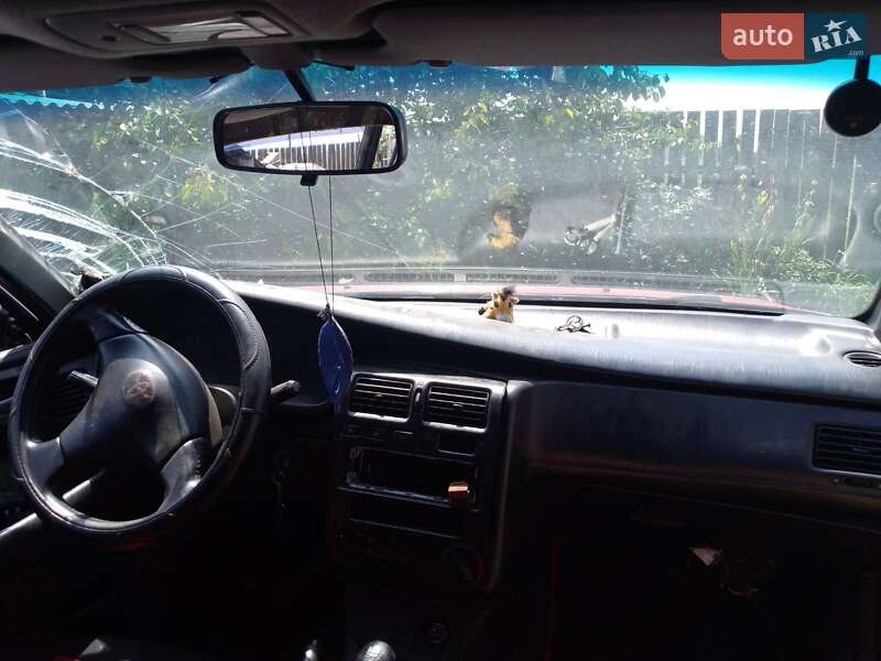 Седан Toyota Carina 1993 в Бородянке