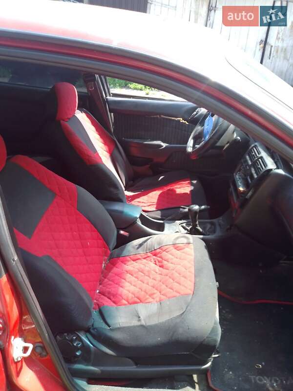 Седан Toyota Carina 1993 в Бородянке