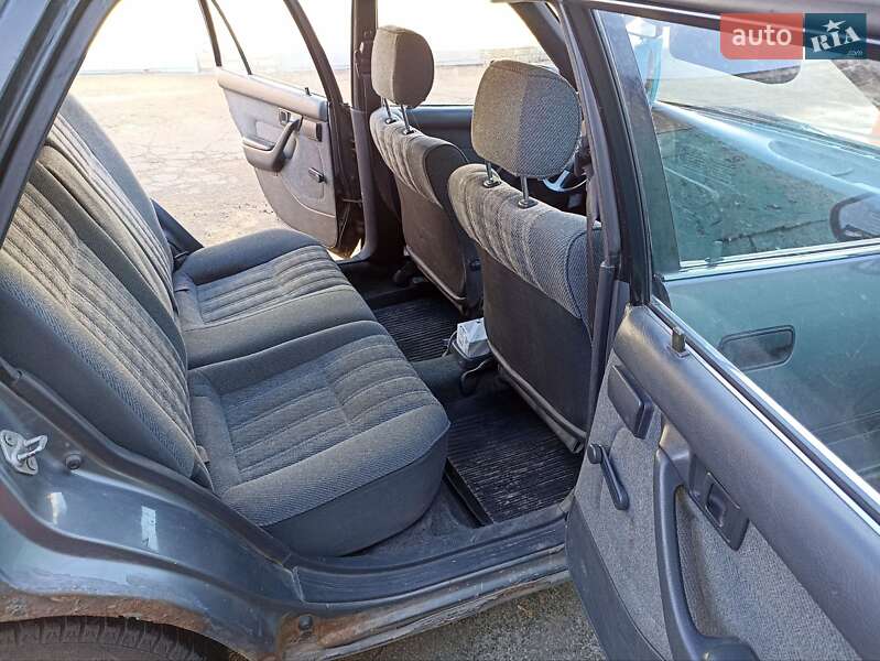 Универсал Toyota Carina 1990 в Луцке