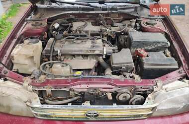 Седан Toyota Carina 1995 в 