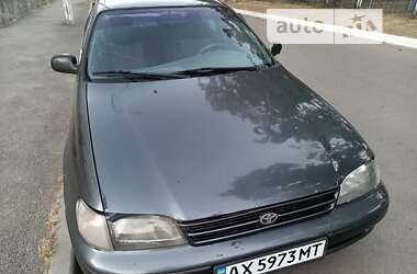 Седан Toyota Carina 1995 в Харкові