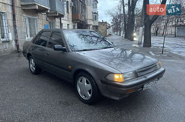 Седан Toyota Carina 1990 в Одесі