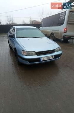 Седан Toyota Carina 1994 в Хмельницькому