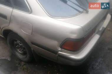 Седан Toyota Carina 1989 в 