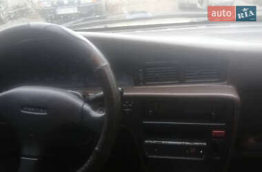 Седан Toyota Carina 1989 в 