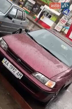 Седан Toyota Carina 1995 в Первомайске