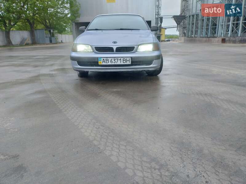 Toyota Carina 1995