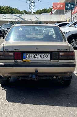 Седан Toyota Carina 1988 в 