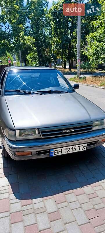 Toyota Carina 1990