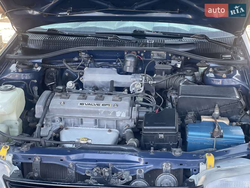 Ліфтбек Toyota Carina 1992 в Чорноморську