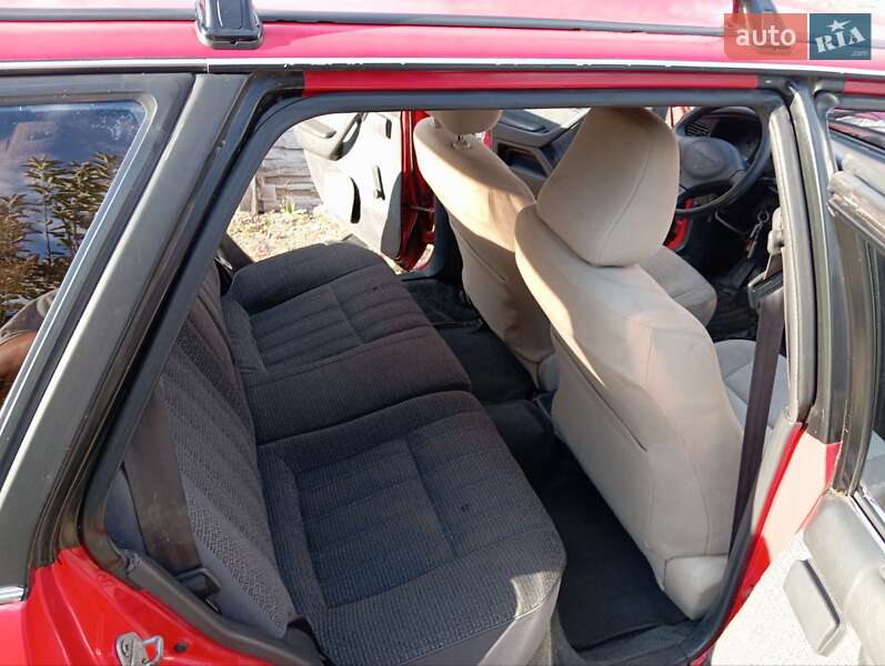 Универсал Toyota Carina 1988 в Сумах