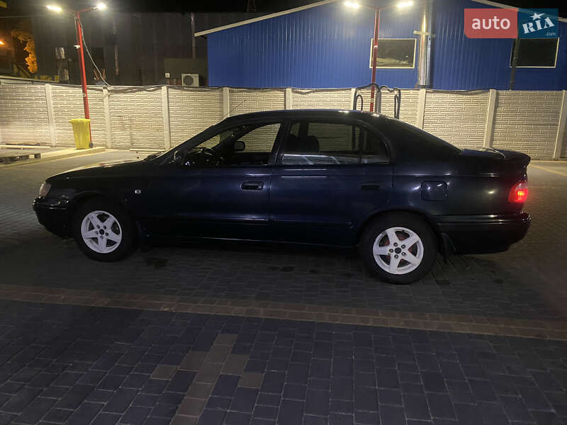 Седан Toyota Carina 1993 в Киеве фото 3 Седан Toyota Carina 1993 в Киеве