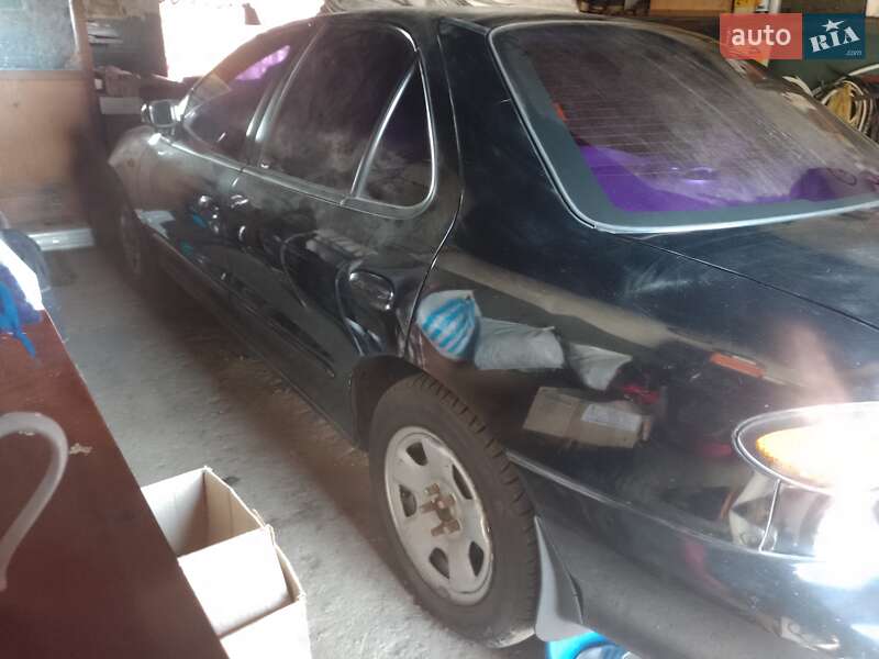 Седан Toyota Cavalier 1997 в Валках