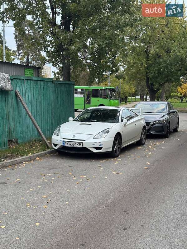 Купе Toyota Celica 2003 в Києві