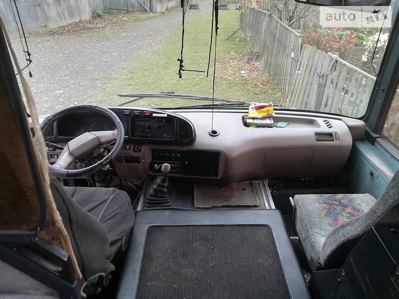 Туристический / Междугородний автобус Toyota Coaster 1998 в Вижнице