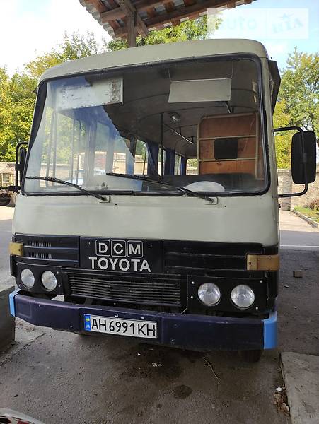 Toyota Coaster 1990 BU888003068 history of car sales on auto.ria