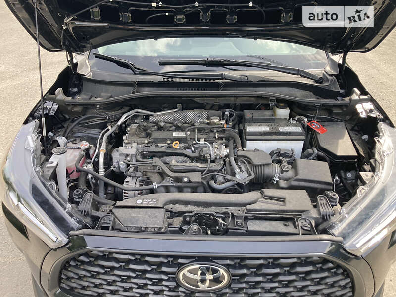 Внедорожник / Кроссовер Toyota Corolla Cross 2022 в Киеве