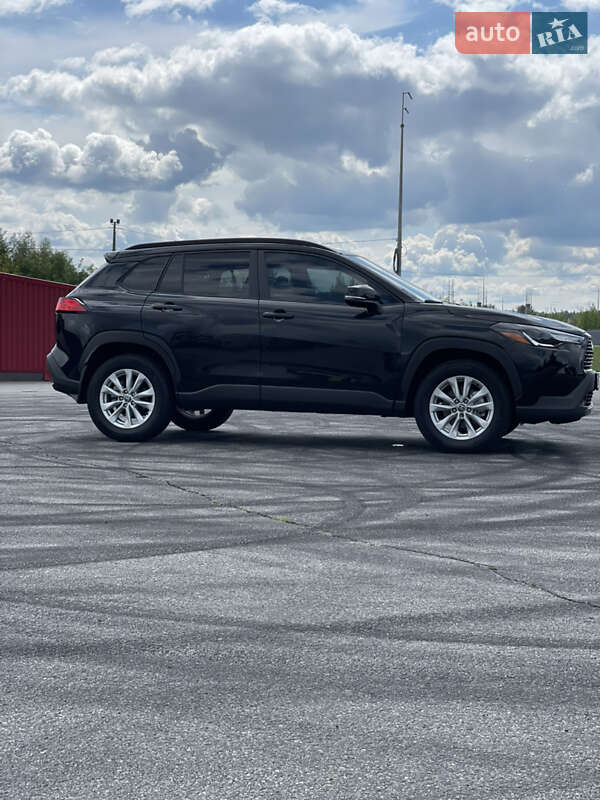 Позашляховик / Кросовер Toyota Corolla Cross 2022 в Києві