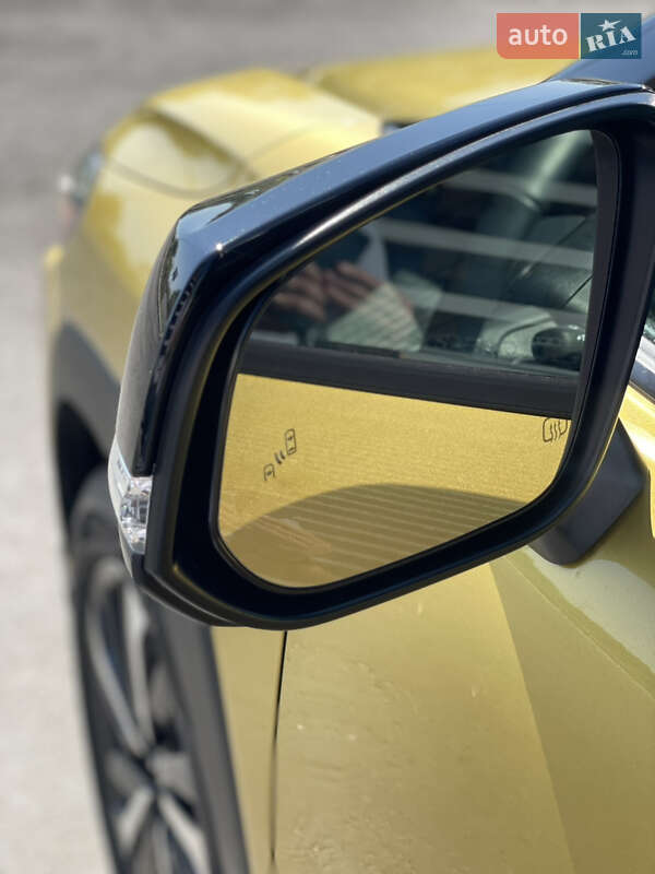 Позашляховик / Кросовер Toyota Corolla Cross 2023 в Києві