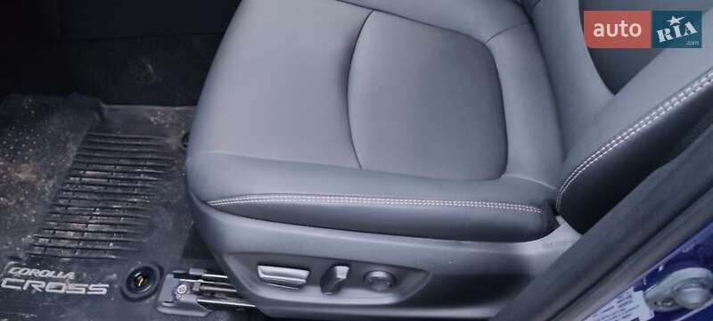 Внедорожник / Кроссовер Toyota Corolla Cross 2022 в Киеве фото 16 Внедорожник / Кроссовер Toyota Corolla Cross 2022 в Киеве