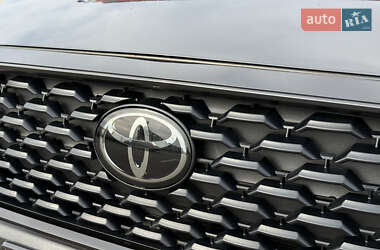 Позашляховик / Кросовер Toyota Corolla Cross 2022 в 