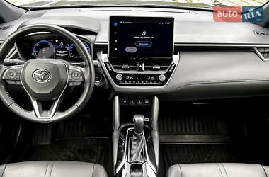 Внедорожник / Кроссовер Toyota Corolla Cross 2023 в 