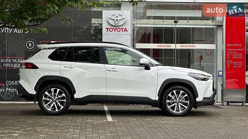 Позашляховик / Кросовер Toyota Corolla Cross 2023 в Ужгороді
