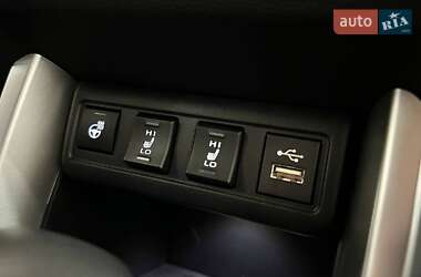 Внедорожник / Кроссовер Toyota Corolla Cross 2023 в 
