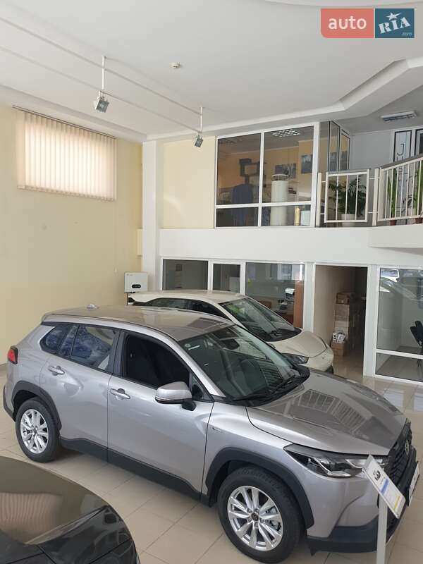 Внедорожник / Кроссовер Toyota Corolla Cross 2024 в Днепре