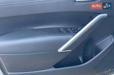 Внедорожник / Кроссовер Toyota Corolla Cross 2023 в 