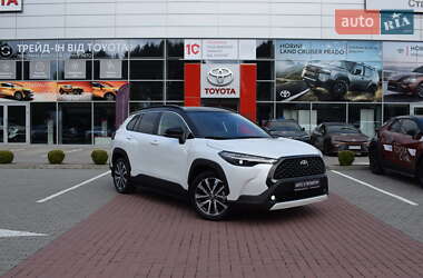 Внедорожник / Кроссовер Toyota Corolla Cross 2024 в 