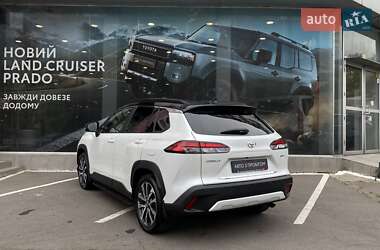Внедорожник / Кроссовер Toyota Corolla Cross 2024 в 