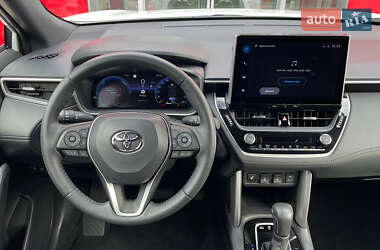 Позашляховик / Кросовер Toyota Corolla Cross 2024 в 