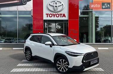 Позашляховик / Кросовер Toyota Corolla Cross 2024 в 