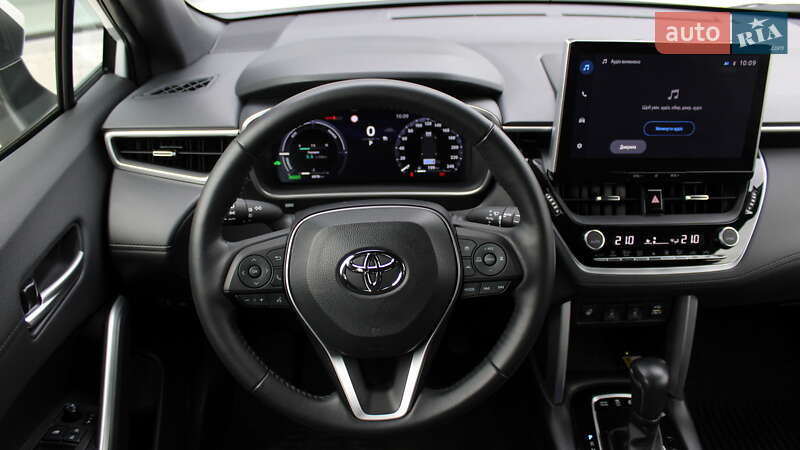 Позашляховик / Кросовер Toyota Corolla Cross 2022 в Черкасах