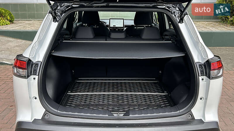 Внедорожник / Кроссовер Toyota Corolla Cross 2024 в Черновцах фото 14 Внедорожник / Кроссовер Toyota Corolla Cross 2024 в Черновцах