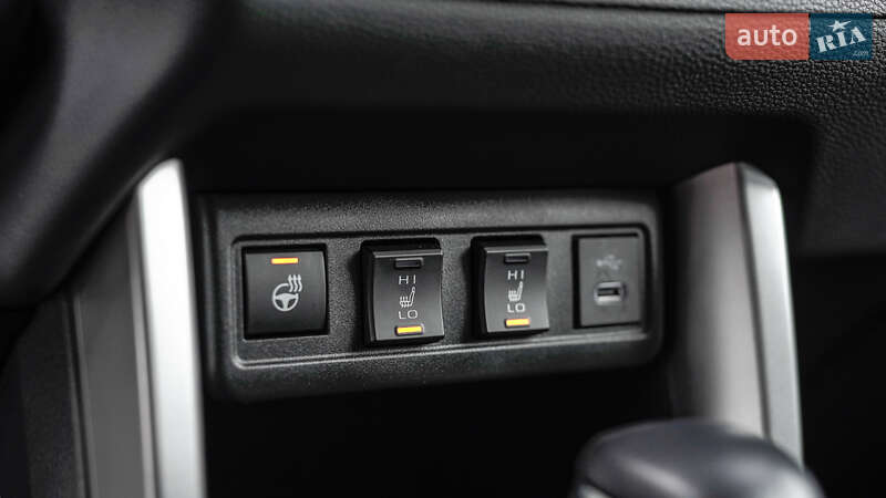 Позашляховик / Кросовер Toyota Corolla Cross 2024 в Львові