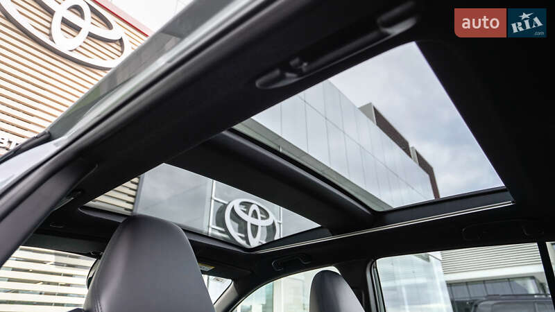 Позашляховик / Кросовер Toyota Corolla Cross 2024 в Львові