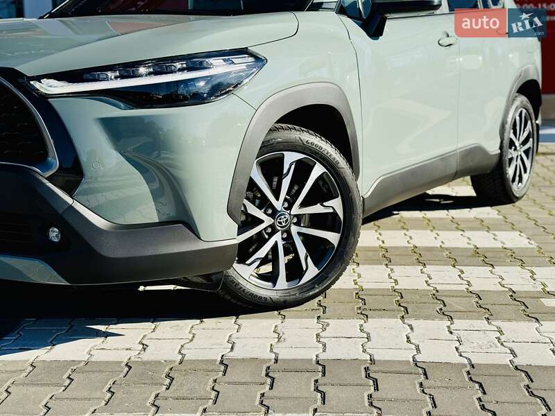 Позашляховик / Кросовер Toyota Corolla Cross 2023 в Тернополі