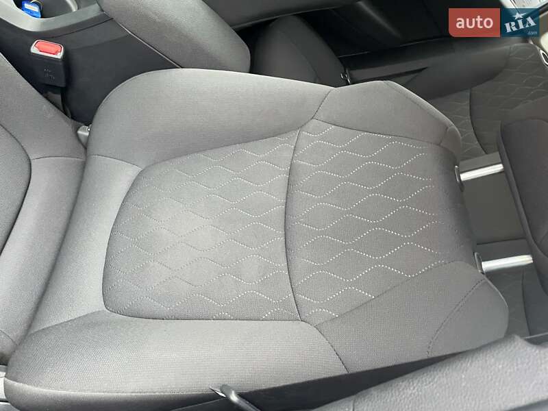 Внедорожник / Кроссовер Toyota Corolla Cross 2022 в Киеве