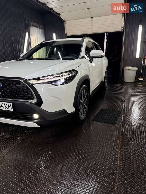 Позашляховик / Кросовер Toyota Corolla Cross 2023 в Києві