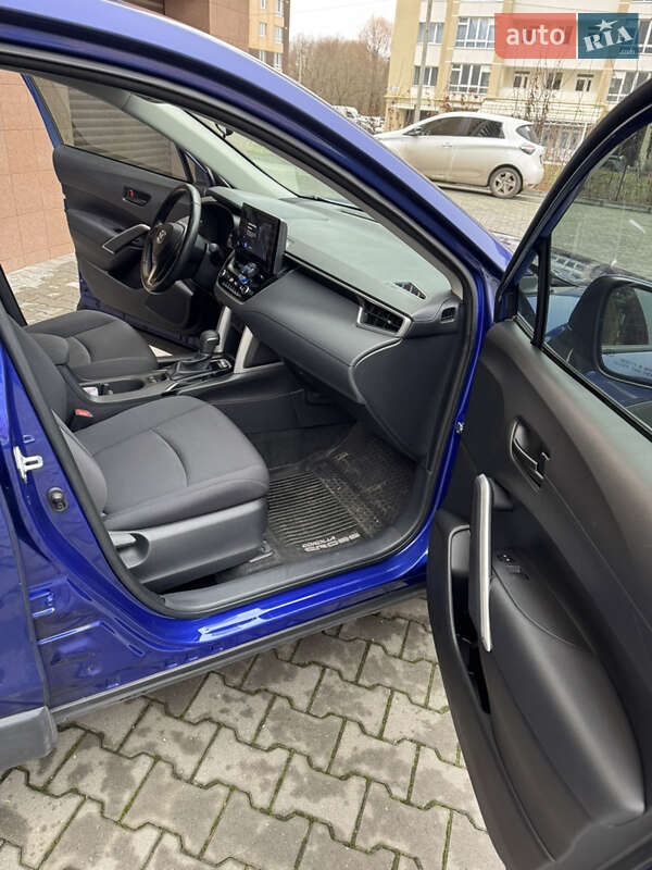 Позашляховик / Кросовер Toyota Corolla Cross 2023 в Хмельницькому фото 21 Позашляховик / Кросовер Toyota Corolla Cross 2023 в Хмельницькому