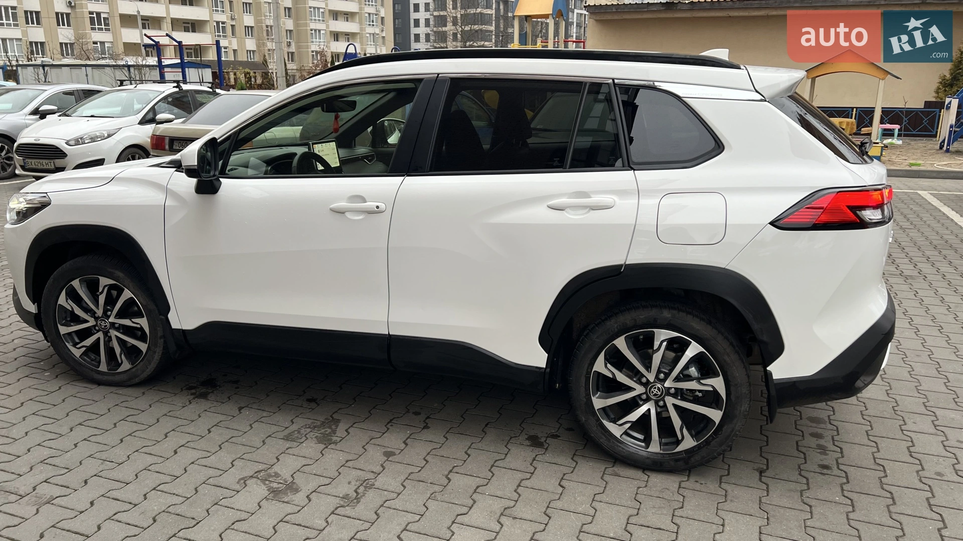 2023 Toyota Corolla Cross - мініатюра 10