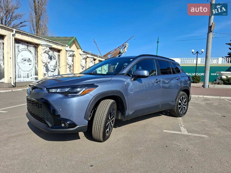 Универсал Toyota Corolla Cross 2024 в Киеве