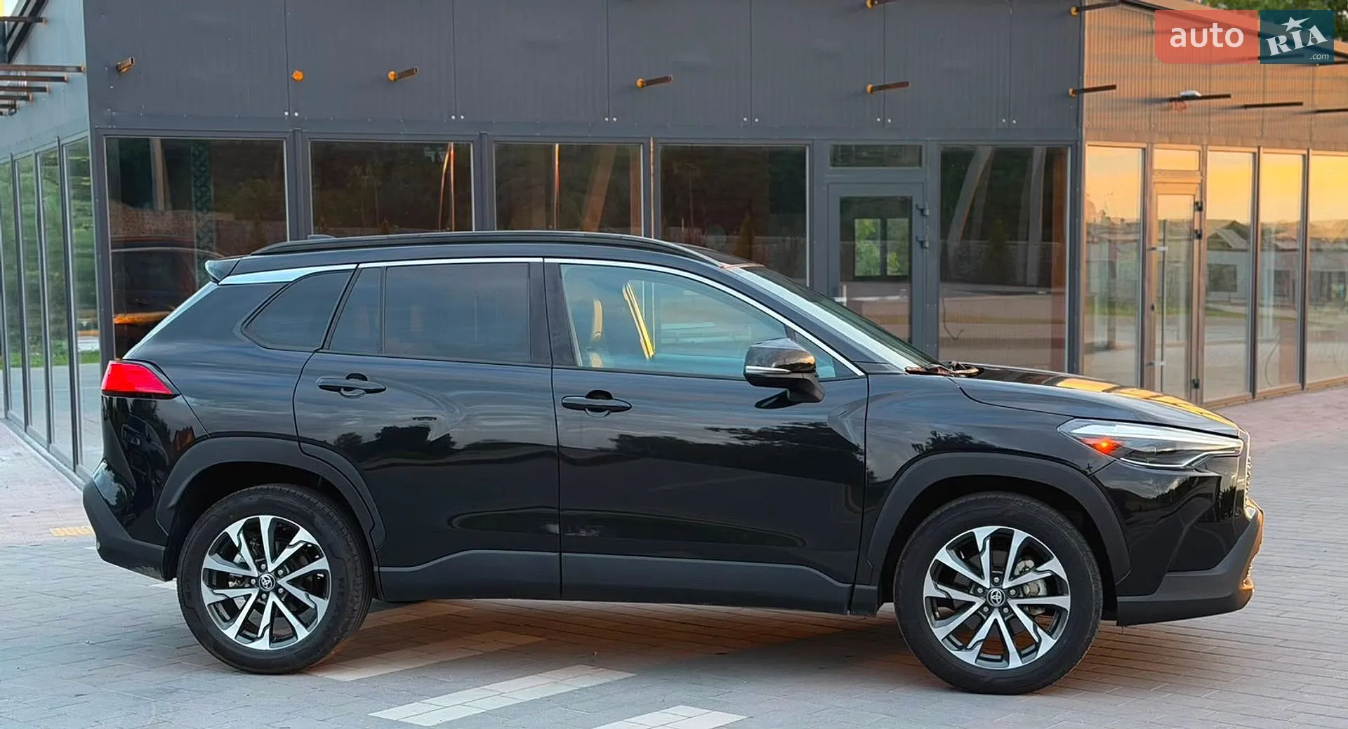 2023 Toyota Corolla Cross - мініатюра 8